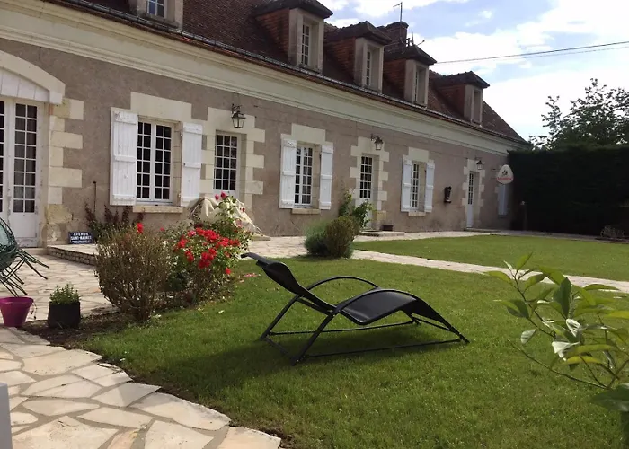 Maison Des Arts Francueil